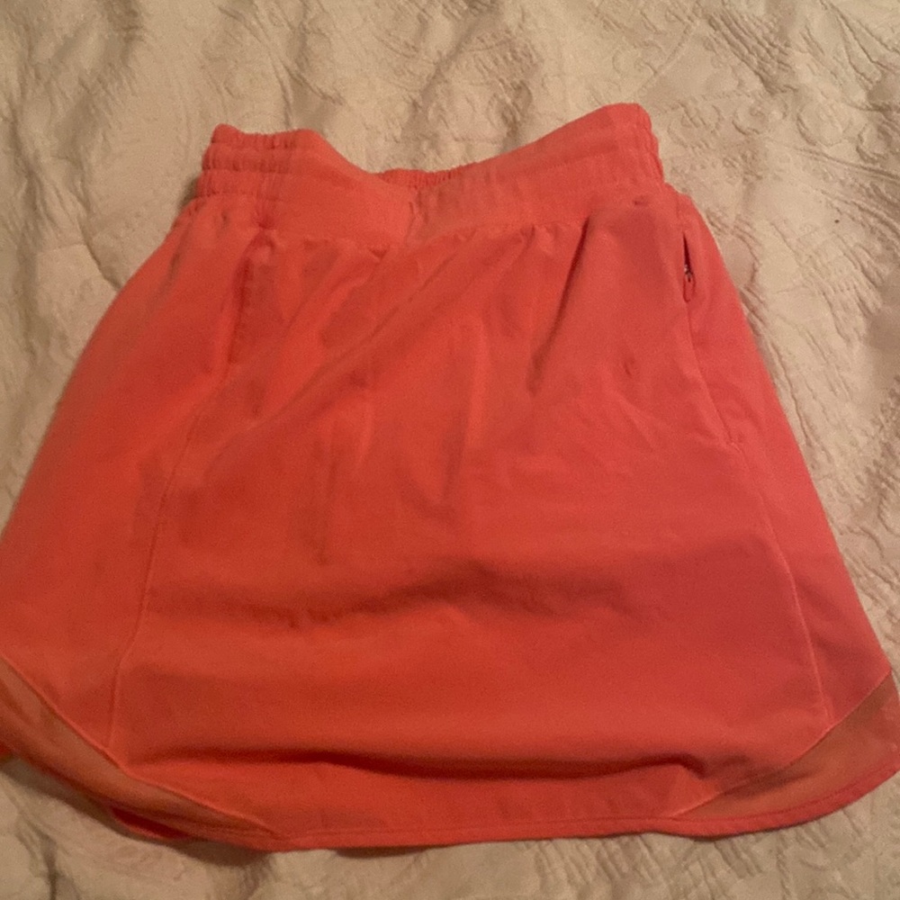 Lululemon Hotty Hot Skirt size 0 raspberry creme!!